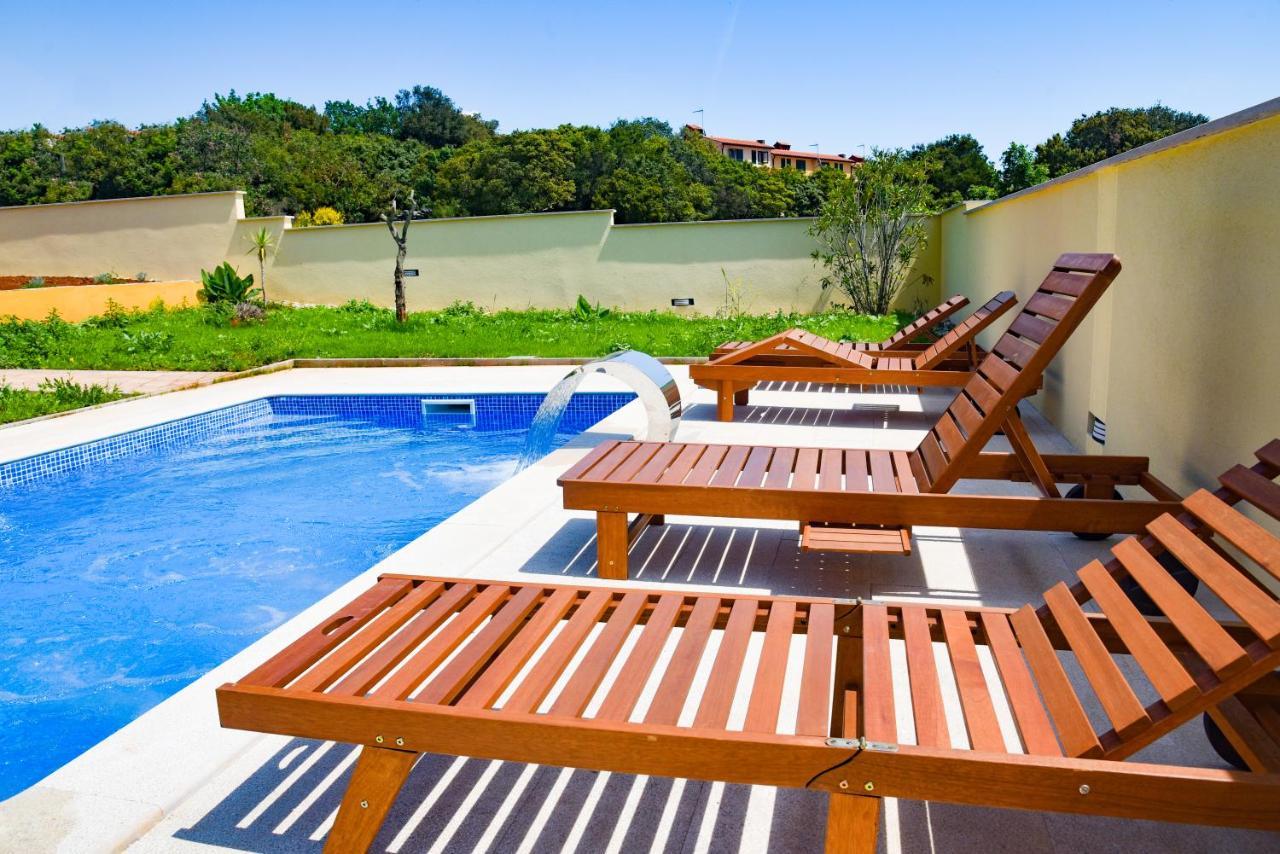 Holiday Home - Istrian Dream With Swimming Pool Peroj Εξωτερικό φωτογραφία